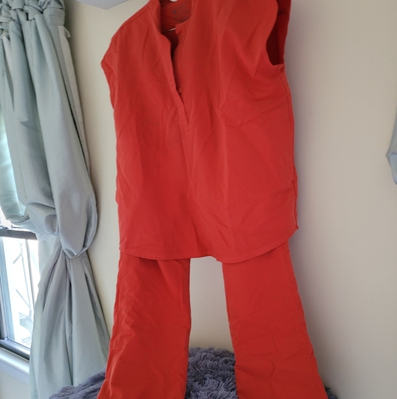 Limited Edition Coral Figs - Picture 2 of 3